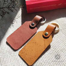 Load image into Gallery viewer, custom quote/ handwriting keychain - Rokkigifts