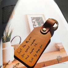 Load image into Gallery viewer, custom quote/ handwriting keychain - Rokkigifts
