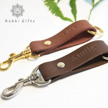 Load image into Gallery viewer, personalised leather keychain for him - Rokkigifts