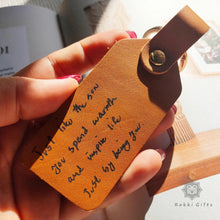 Load image into Gallery viewer, custom quote/ handwriting keychain - Rokkigifts
