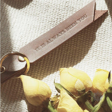 Load image into Gallery viewer, leather keyring with personalised monogram - Rokkigifts
