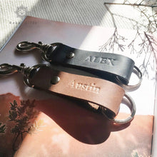 Load image into Gallery viewer, personalised leather keychain for him - Rokkigifts
