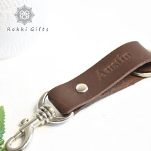 Load image into Gallery viewer, personalised leather keychain for him - Rokkigifts
