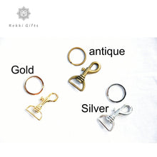 Load image into Gallery viewer, personalized leather Photo keychain - Rokkigifts
