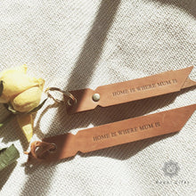 Load image into Gallery viewer, set of custom Leather bookmark and keychain - Rokkigifts
